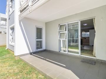 2 Bedroom Apartment To Let in Paulshof