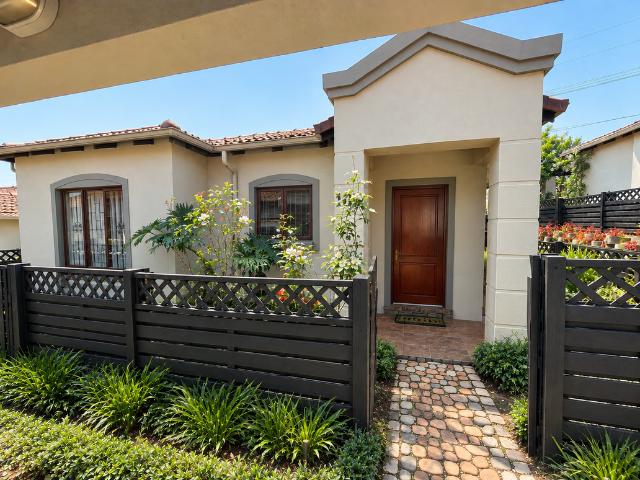 2 Bedroom Apartment To Let in Paulshof