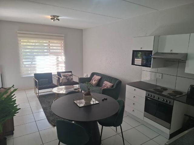 2 Bedroom Apartment To Let in Paulshof