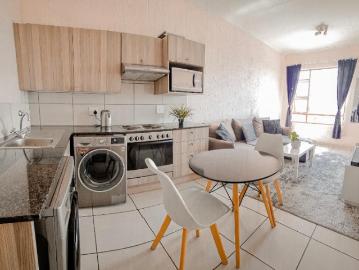 2 Bedroom Apartment To Let in Paulshof