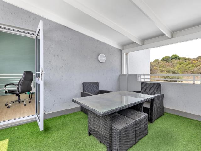 2 Bedroom Apartment To Let in Paulshof