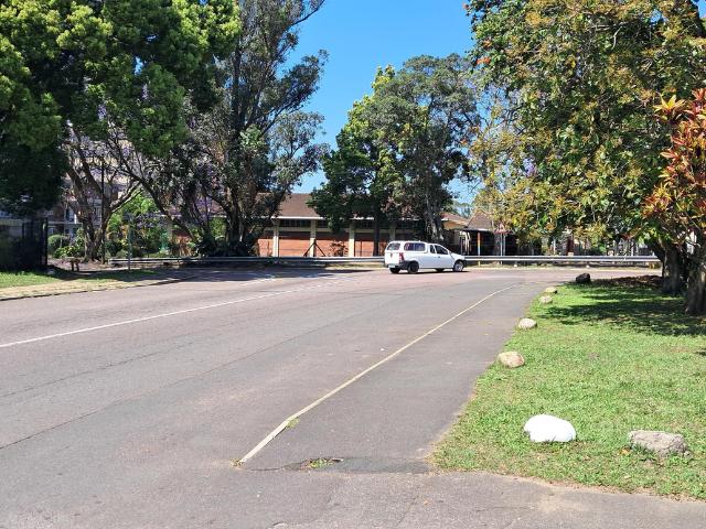 2 Bedroom Apartment To Let in Pinetown Central