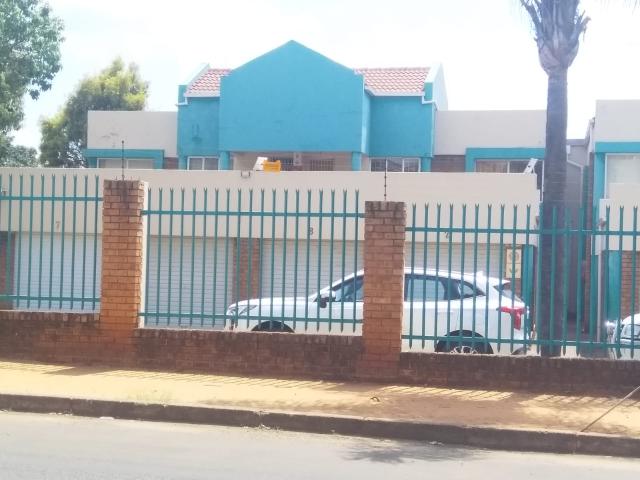 2 Bedroom Apartment To Let in Pretoria North