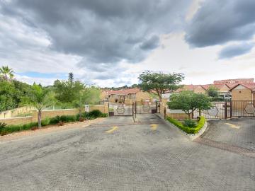 2 Bedroom Apartment To Let in Randpark Ridge