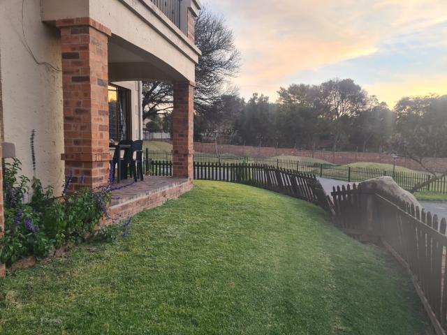 2 Bedroom Apartment To Let in Randpark Ridge