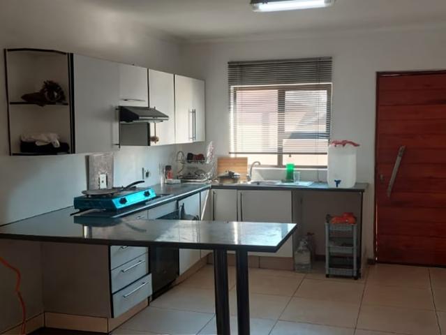 2 Bedroom Apartment To Let in Robertsham | Fair Properties