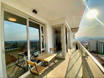 2 Bedroom Apartment To Let in Rosebank