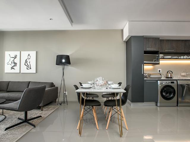 2 Bedroom Apartment To Let in Rosebank