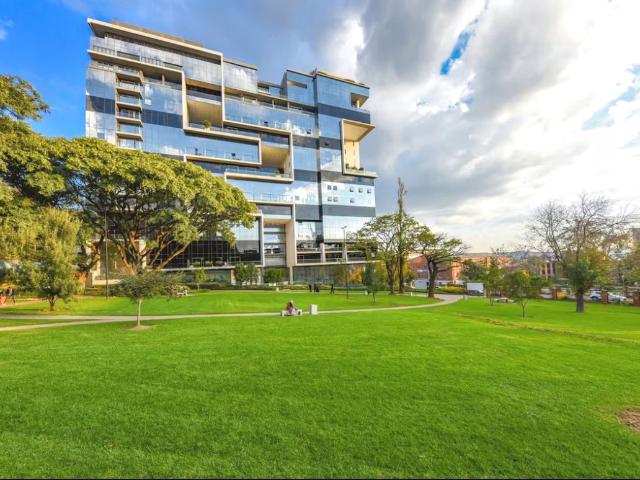 2 Bedroom Apartment To Let in Rosebank