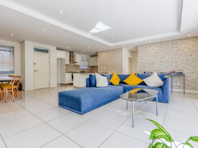 2 Bedroom Apartment To Let in Rosebank
