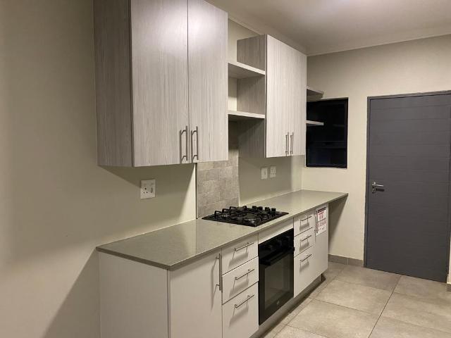 2 Bedroom Apartment To Let in Roseville