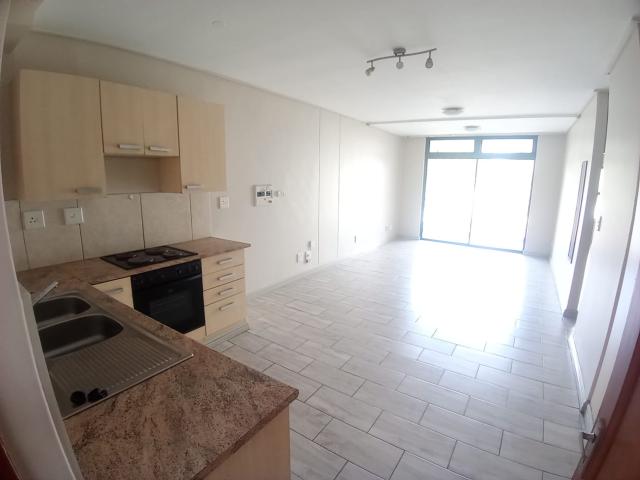 2 Bedroom Apartment To Let in Royal Ascot