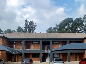 2 Bedroom Apartment To Let in Rynfield AH