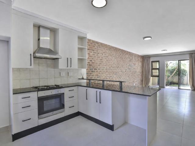 2 Bedroom Apartment To Let in Sandown