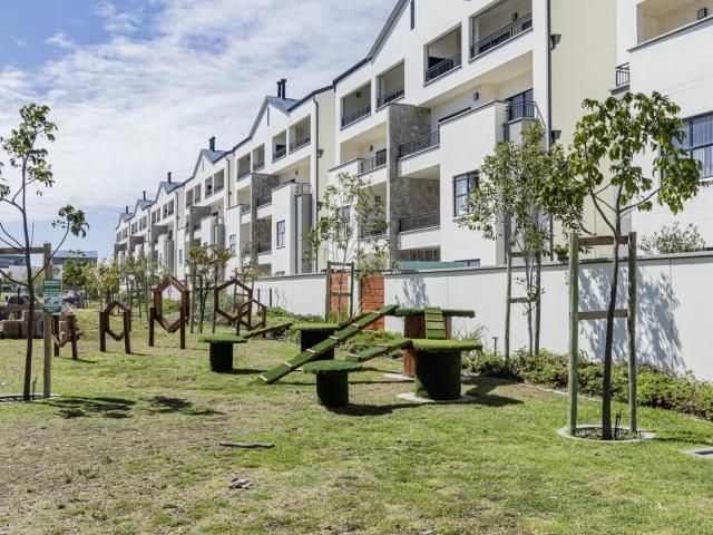 2 Bedroom Apartment To Let in Sandown