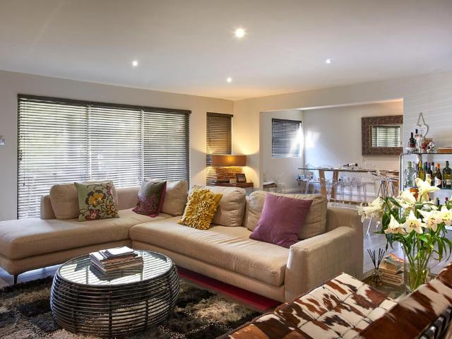2 Bedroom Apartment To Let in Sandown