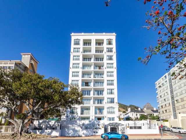 2 Bedroom Apartment To Let in Sea Point