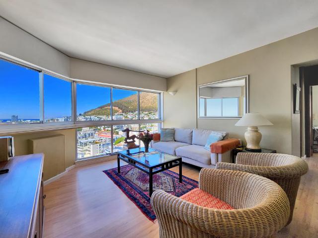 2 Bedroom Apartment To Let in Sea Point