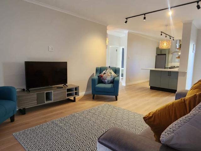 2 Bedroom Apartment To Let in Seaside Longships