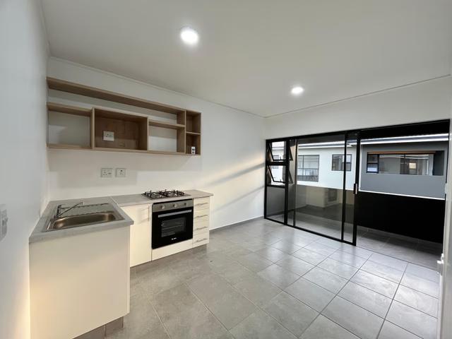 2 Bedroom Apartment To Let in Sheffield Beach