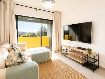 2 Bedroom Apartment To Let in Sheffield Manor