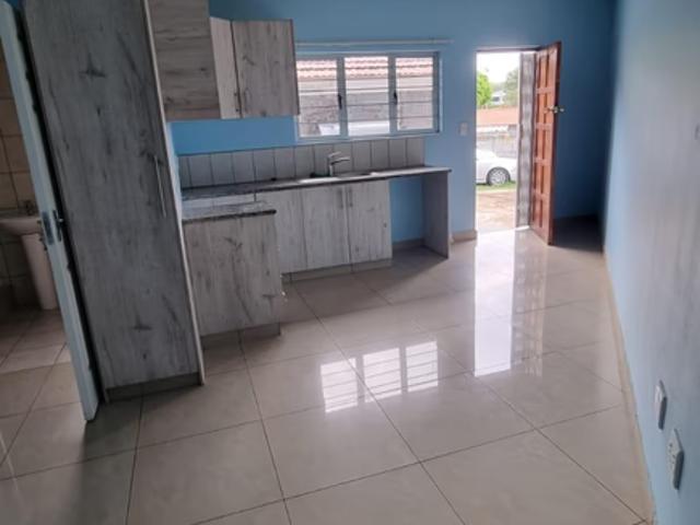 2 Bedroom Apartment To Let in Springfield