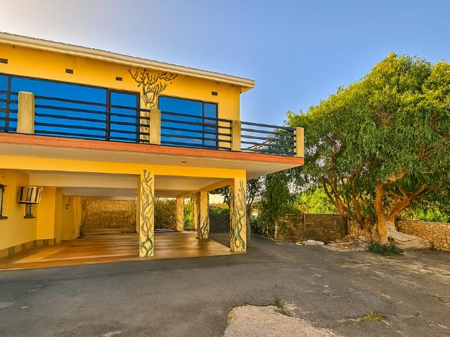 2 Bedroom Apartment To Let in Stanger Manor