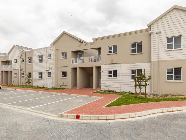 2 Bedroom Apartment To Let in Sunningdale