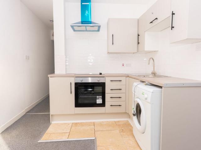 2 bedroom Apartment to let Smithdown Road