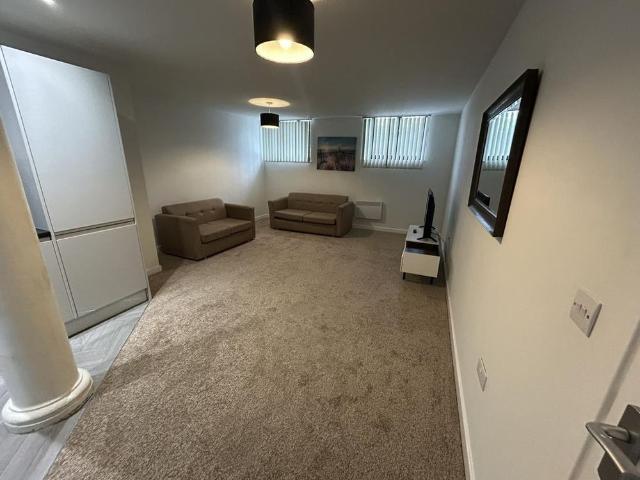 2 bedroom apartment to rent
