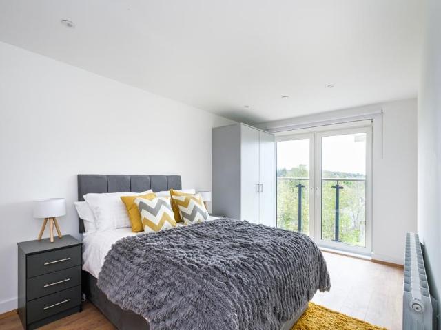 2 bedroom apartment to rent