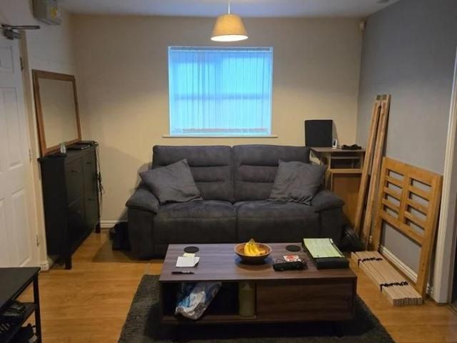 2 bedroom apartment to rent