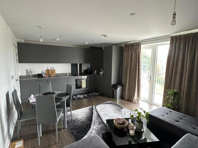 2 bedroom apartment to rent