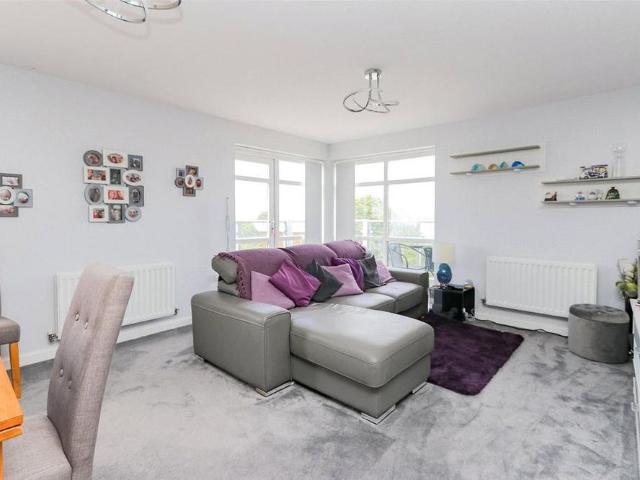 2 bedroom apartment to rent