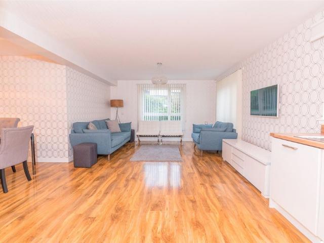 2 bedroom apartment to rent
