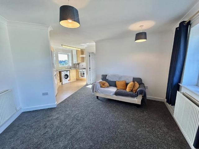 2 bedroom apartment to rent