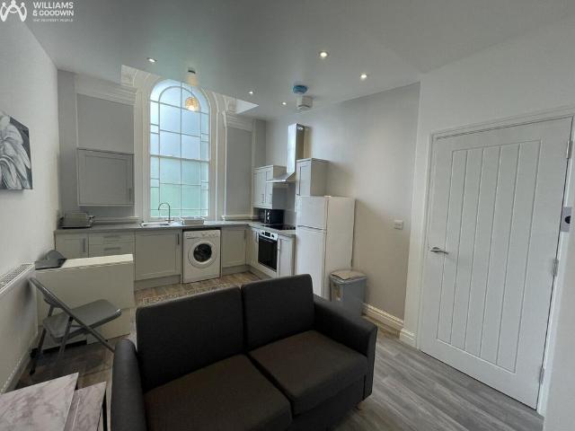 2 bedroom apartment to rent