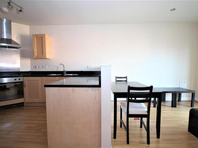 2 bedroom apartment to rent