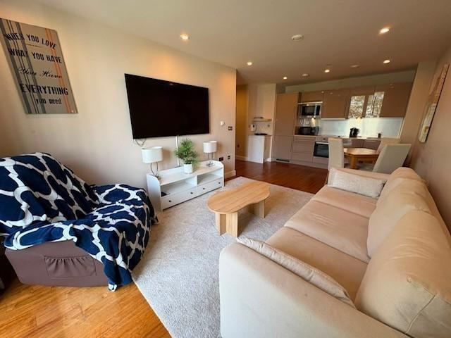 2 bedroom apartment to rent