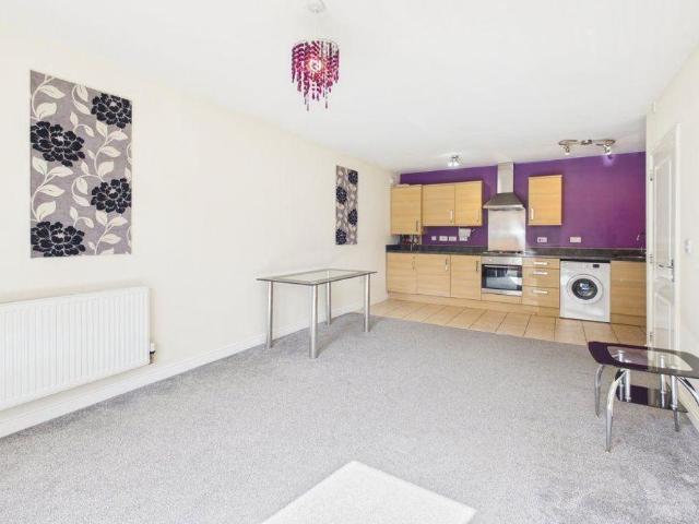 2 bedroom apartment to rent
