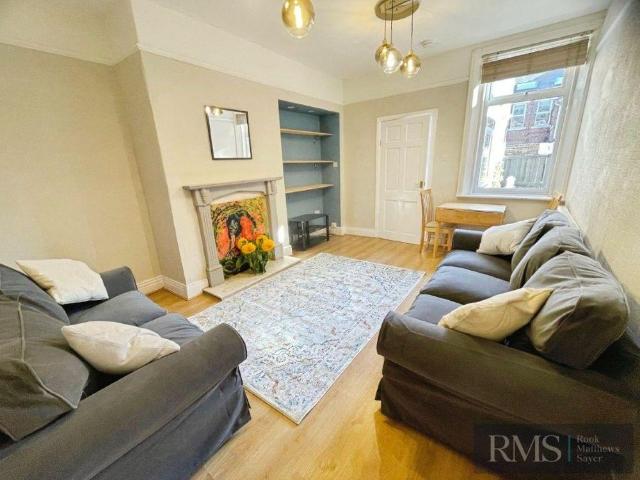 2 bedroom apartment to rent