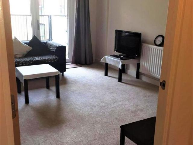 2 bedroom apartment to rent
