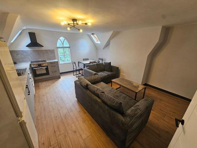 2 bedroom apartment to rent