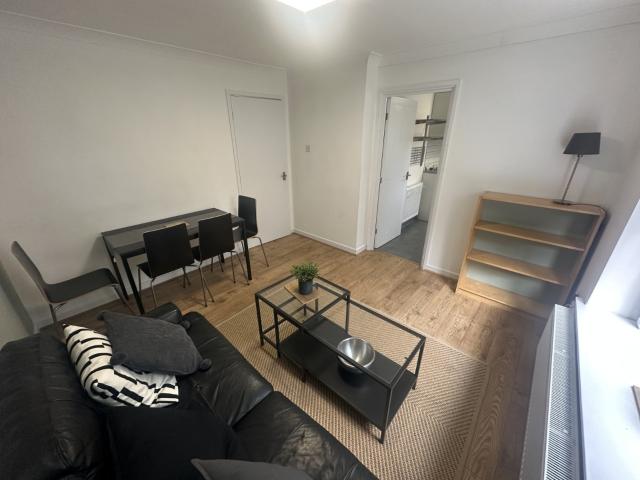 2 bedroom apartment to rent
