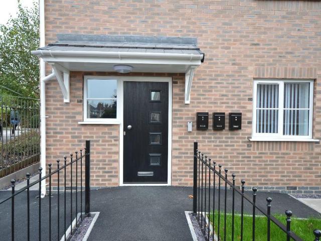 2 bedroom apartment to rent