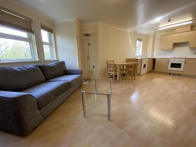 2 bedroom apartment to rent