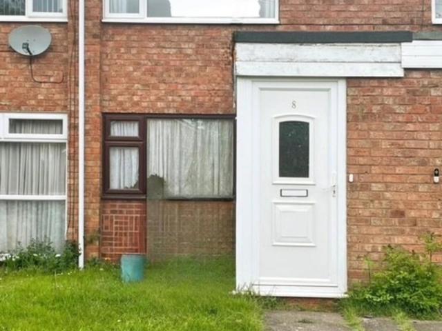 2 bedroom maisonette to rent
