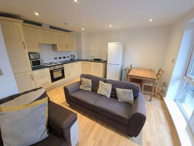 2 bedroom apartment to rent