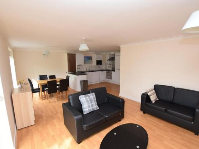 2 bedroom apartment to rent