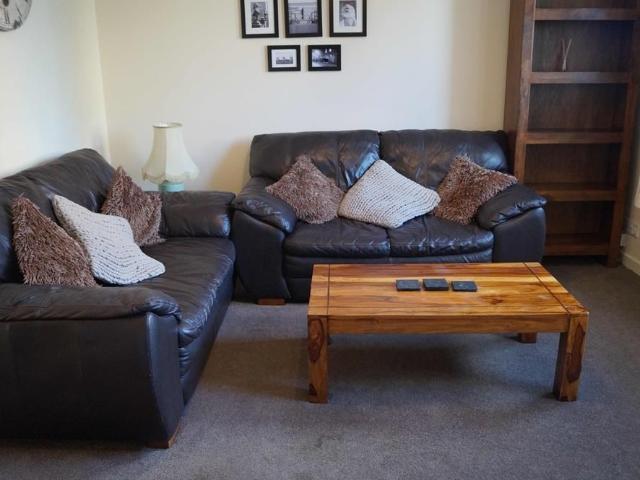 2 bedroom apartment to rent